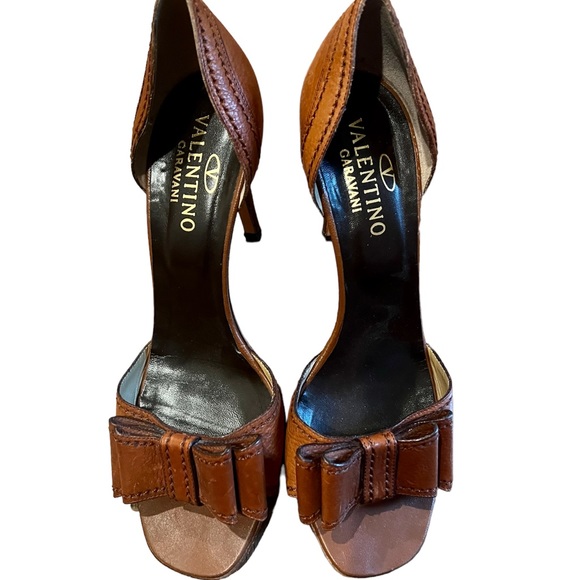 VALENTINO Garavani D'Orsay Peep Toe Pumps Brown 39 1/2 - Picture 2 of 13